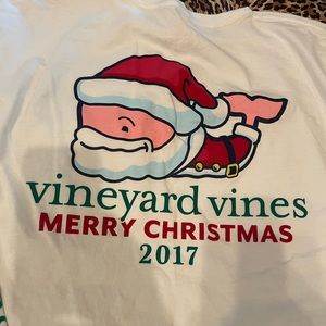 L Vineyard Vines Christmas whale shirt l/s
